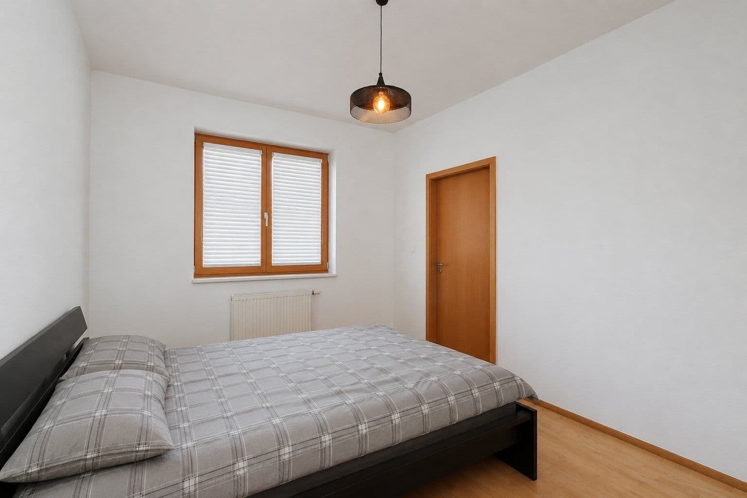 Prenájom bytu 3-izbový 55 m², Za Lidovým domem, Praha, Praha Prenájom bytu 3-izbový 55 m², Za Lidovým domem, Praha, Praha