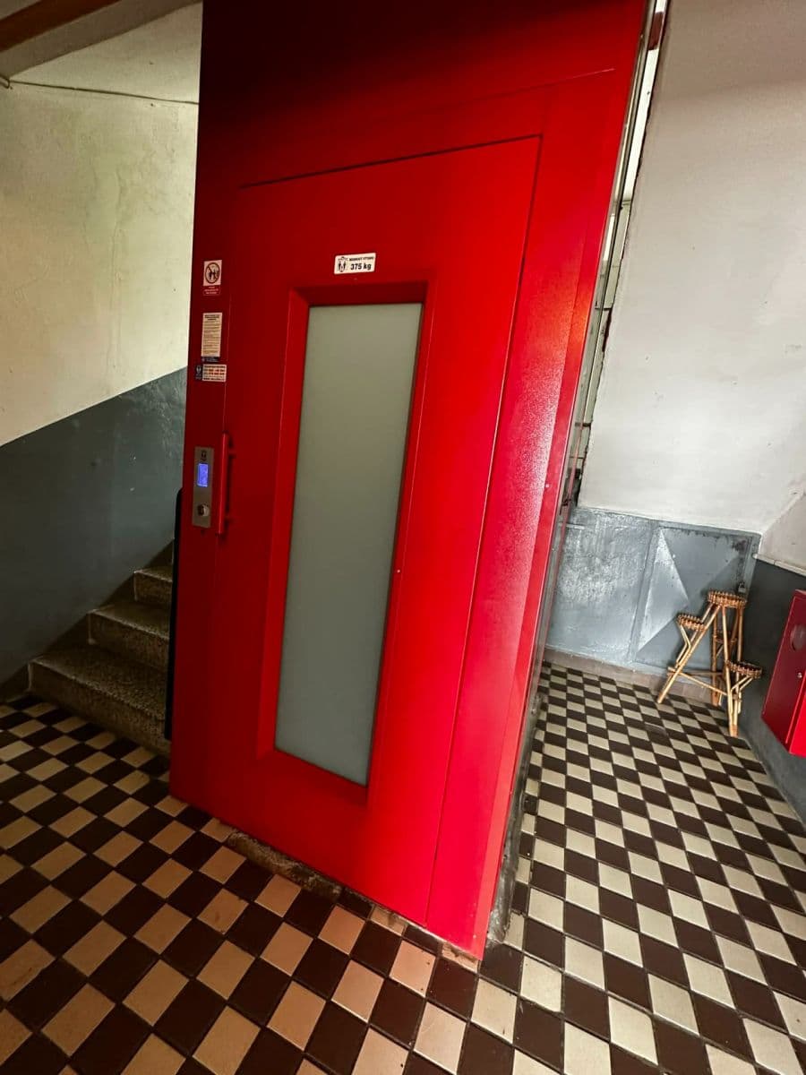 Predaj bytu 1-izbový 33 m², Kmochova, Ústí nad Labem, Ústecký kraj Predaj bytu 1-izbový 33 m², Kmochova, Ústí nad Labem, Ústecký kraj