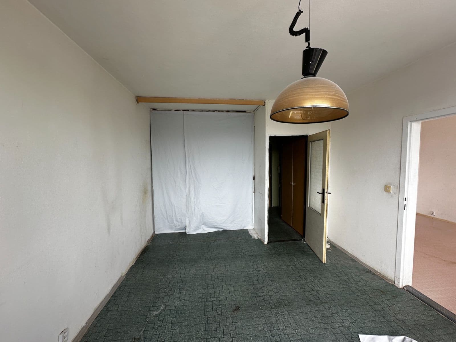 Predaj bytu 1-izbový 33 m², Kmochova, Ústí nad Labem, Ústecký kraj Predaj bytu 1-izbový 33 m², Kmochova, Ústí nad Labem, Ústecký kraj