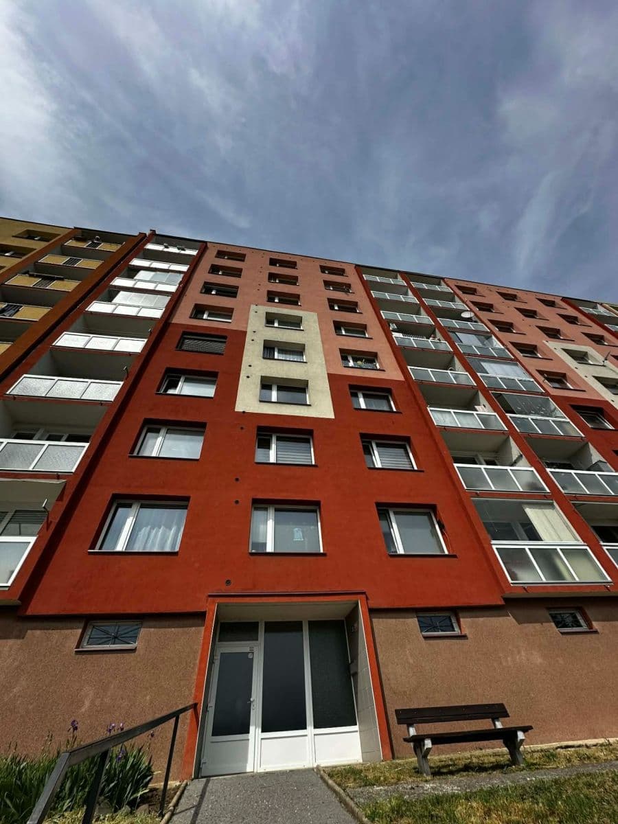 Predaj bytu 1-izbový 33 m², Kmochova, Ústí nad Labem, Ústecký kraj Predaj bytu 1-izbový 33 m², Kmochova, Ústí nad Labem, Ústecký kraj