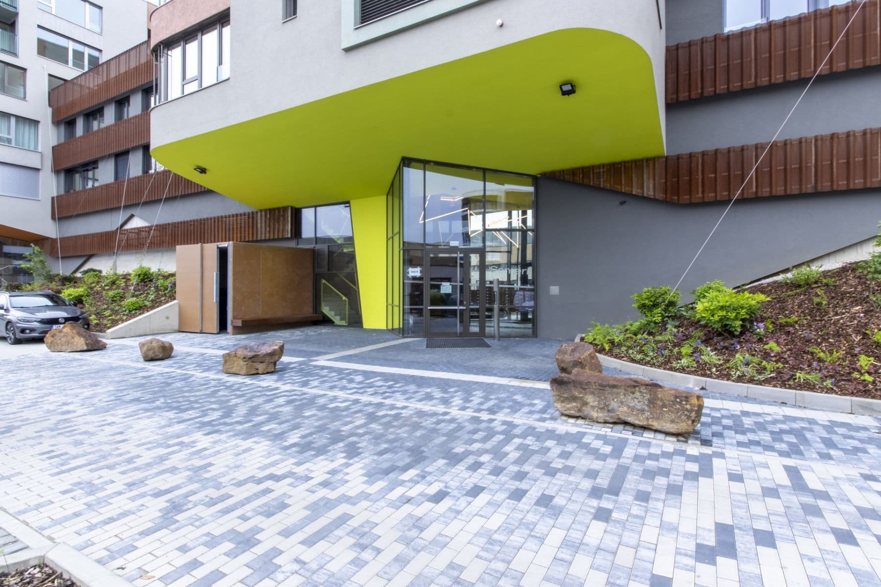 Prenájom bytu 1-izbový 37 m², U Komína, Praha, Praha Prenájom bytu 1-izbový 37 m², U Komína, Praha, Praha