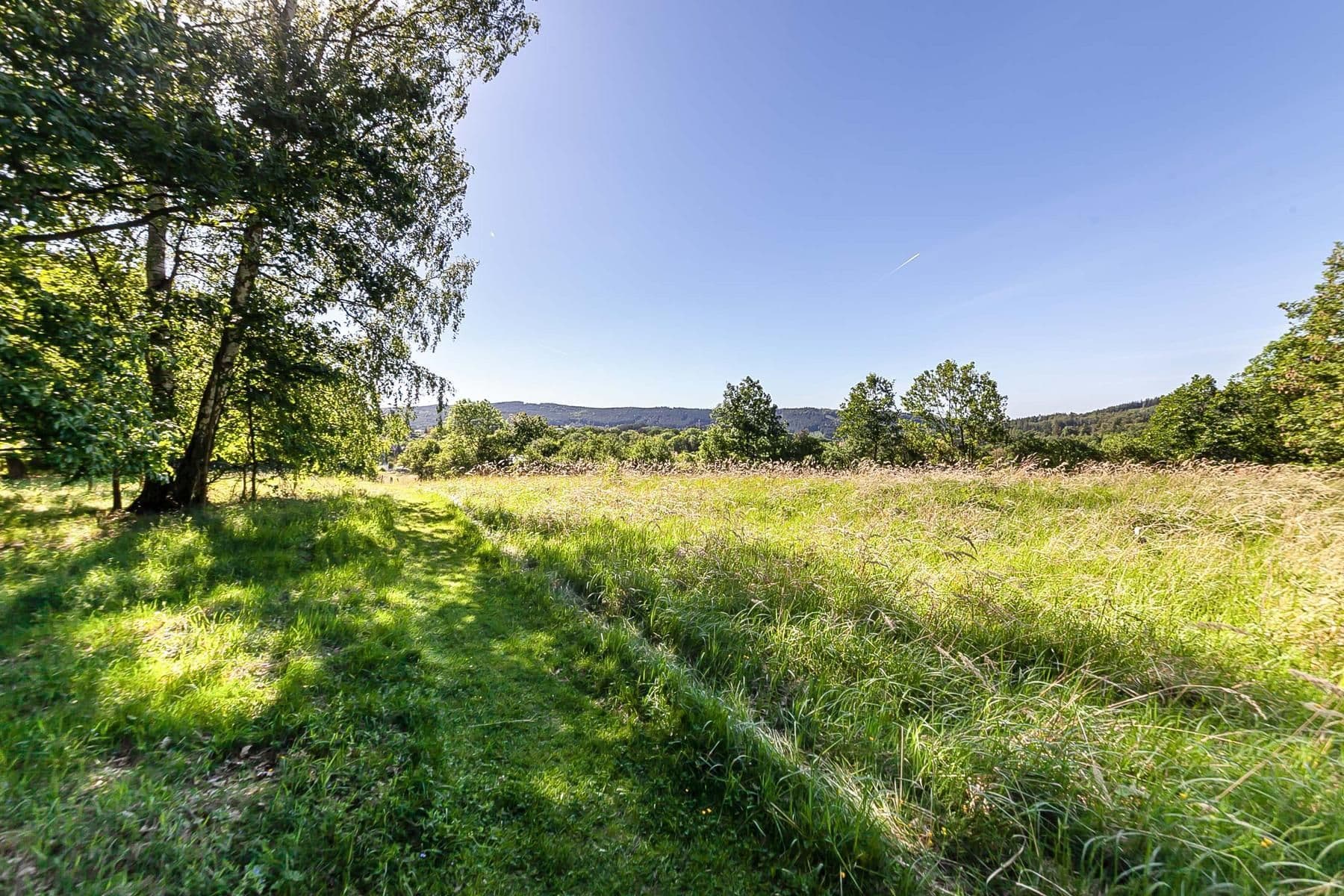 Predaj pozemku 4.612 m², Hluboš, Středočeský kraj Predaj pozemku 4.612 m², Hluboš, Středočeský kraj