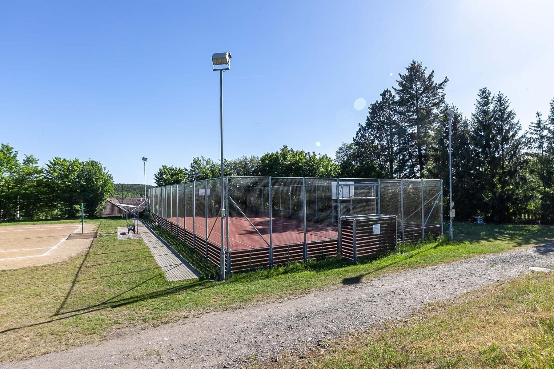 Predaj pozemku 4.612 m², Hluboš, Středočeský kraj Predaj pozemku 4.612 m², Hluboš, Středočeský kraj