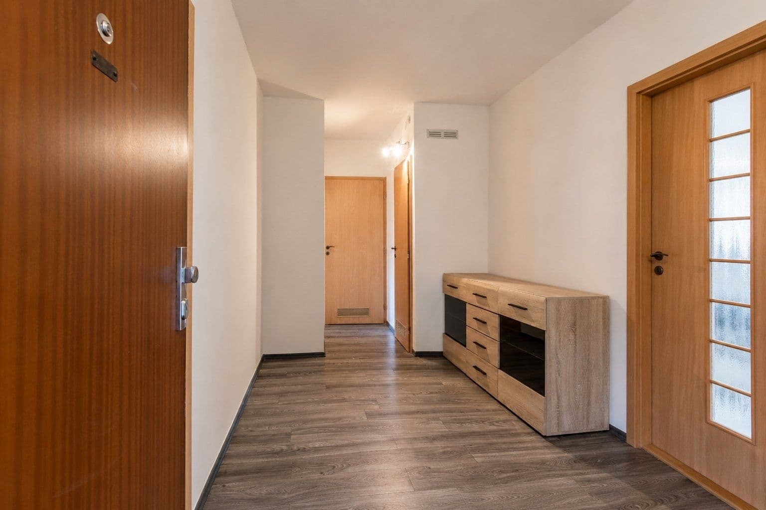 Prenájom bytu 3-izbový 68 m², Zálesí, Praha, Praha Prenájom bytu 3-izbový 68 m², Zálesí, Praha, Praha