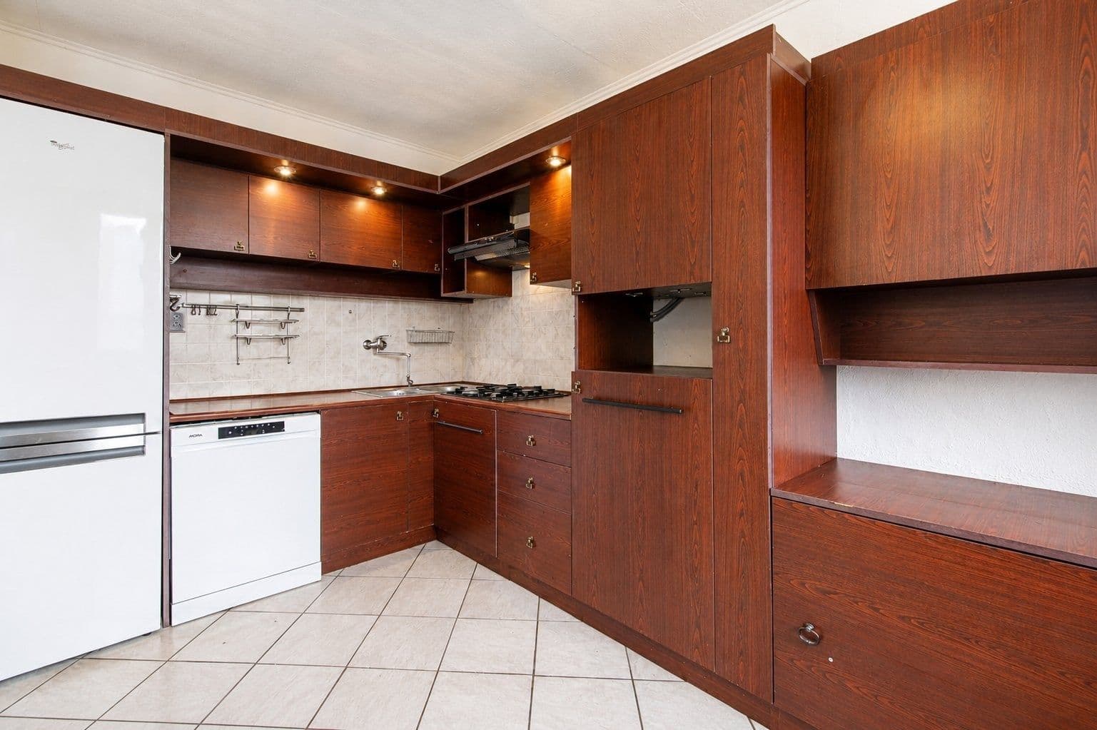 Prenájom bytu 3-izbový 68 m², Zálesí, Praha, Praha Prenájom bytu 3-izbový 68 m², Zálesí, Praha, Praha