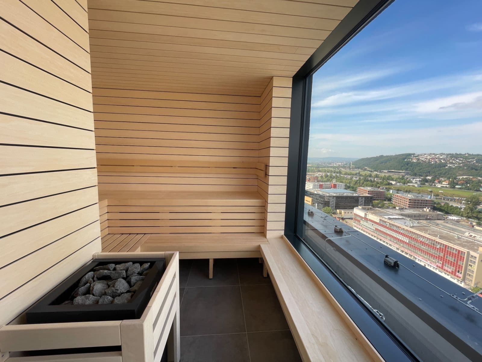 Prenájom bytu 2-izbový 64 m², Československého exilu, Praha, Praha Prenájom bytu 2-izbový 64 m², Československého exilu, Praha, Praha