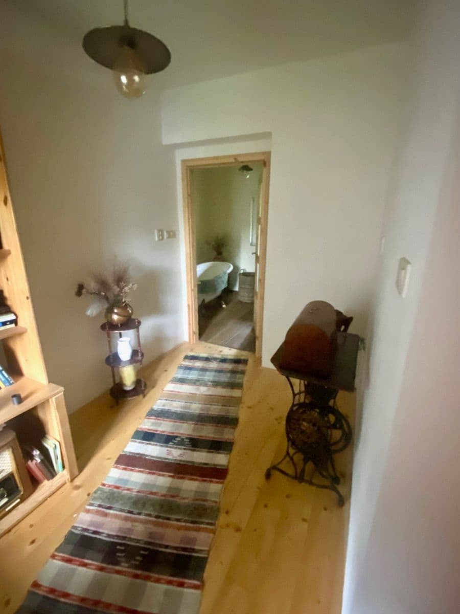 Prenájom rekreačného objektu 103 m², pozemek 665 m², Petrovice II, Středočeský kraj Prenájom rekreačného objektu 103 m², pozemek 665 m², Petrovice II, Středočeský kraj