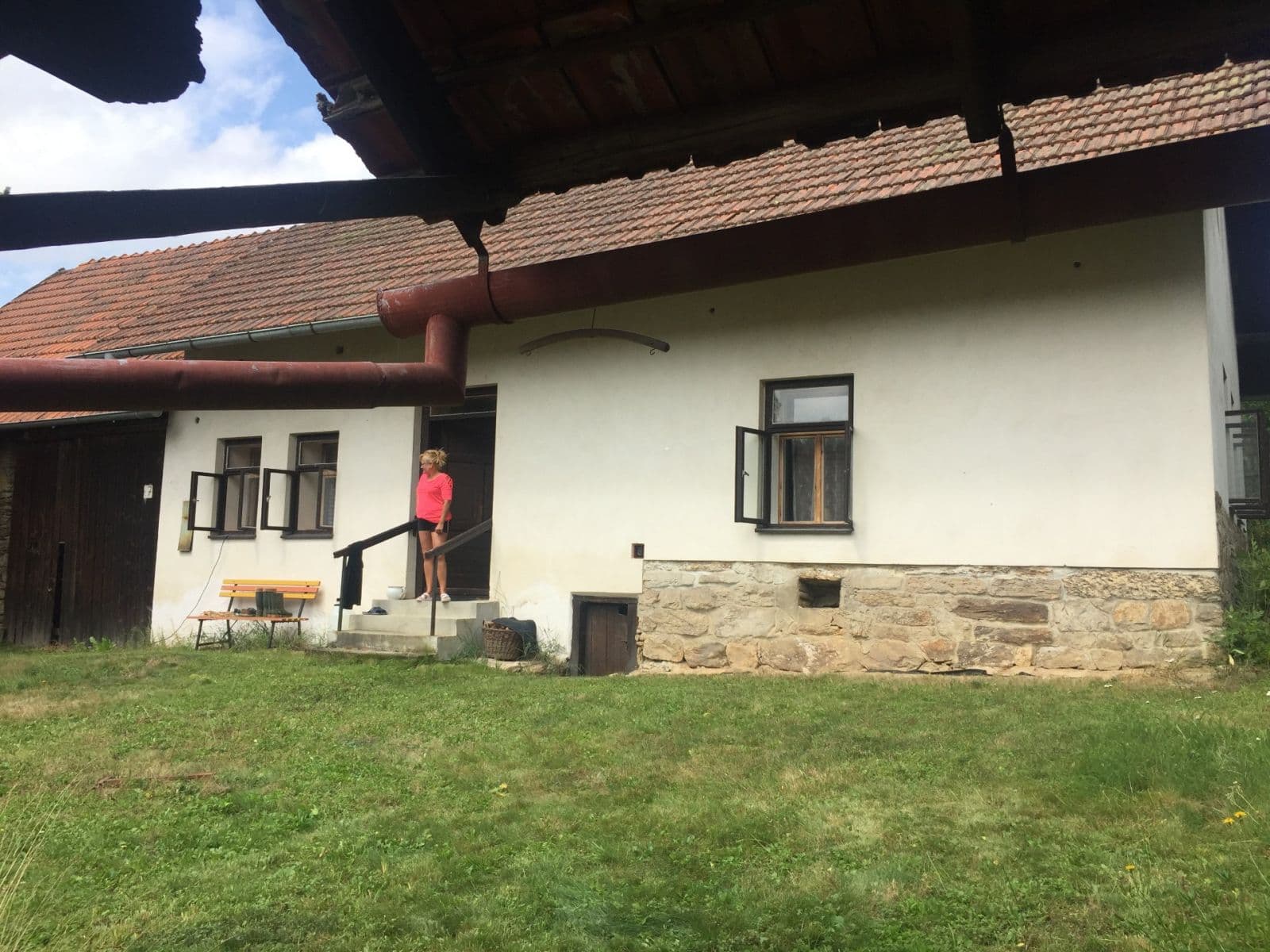 Prenájom rekreačného objektu 103 m², pozemek 665 m², Petrovice II, Středočeský kraj Prenájom rekreačného objektu 103 m², pozemek 665 m², Petrovice II, Středočeský kraj