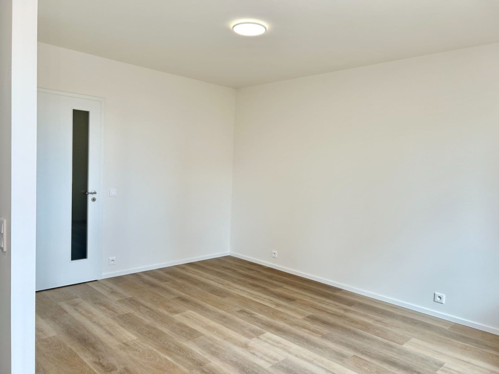 Prenájom bytu 1-izbový 36 m², Waltariho, Praha, Praha Prenájom bytu 1-izbový 36 m², Waltariho, Praha, Praha