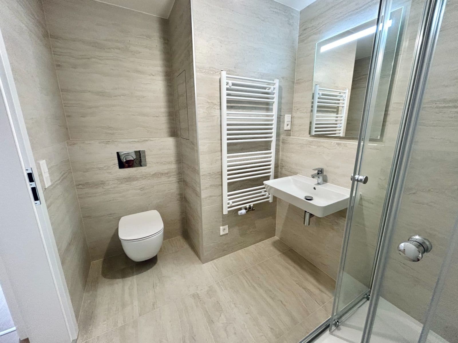 Prenájom bytu 1-izbový 36 m², Waltariho, Praha, Praha Prenájom bytu 1-izbový 36 m², Waltariho, Praha, Praha