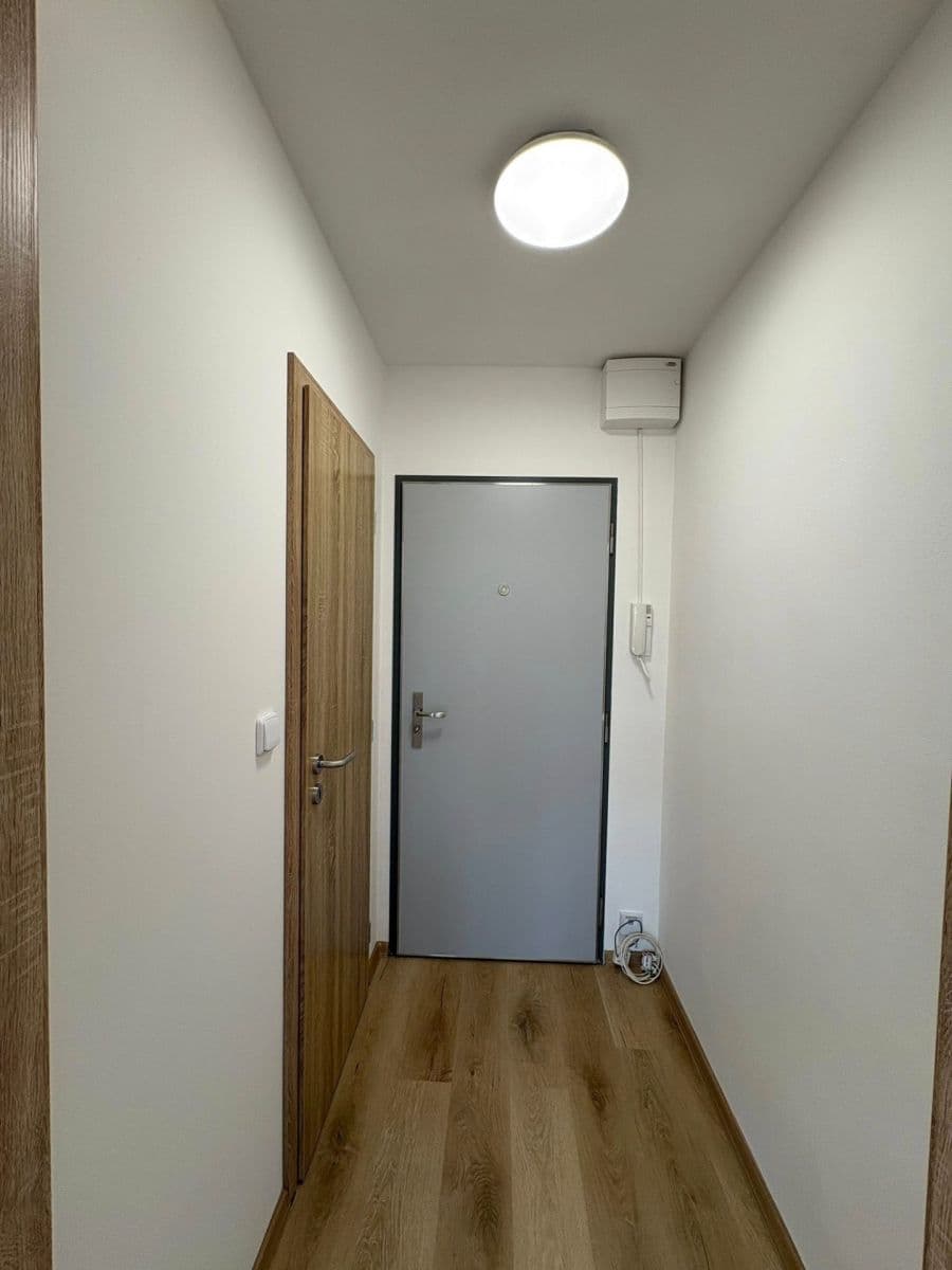 Prenájom bytu 1-izbový 20 m², Železničářská, Česká Lípa, Liberecký kraj Prenájom bytu 1-izbový 20 m², Železničářská, Česká Lípa, Liberecký kraj
