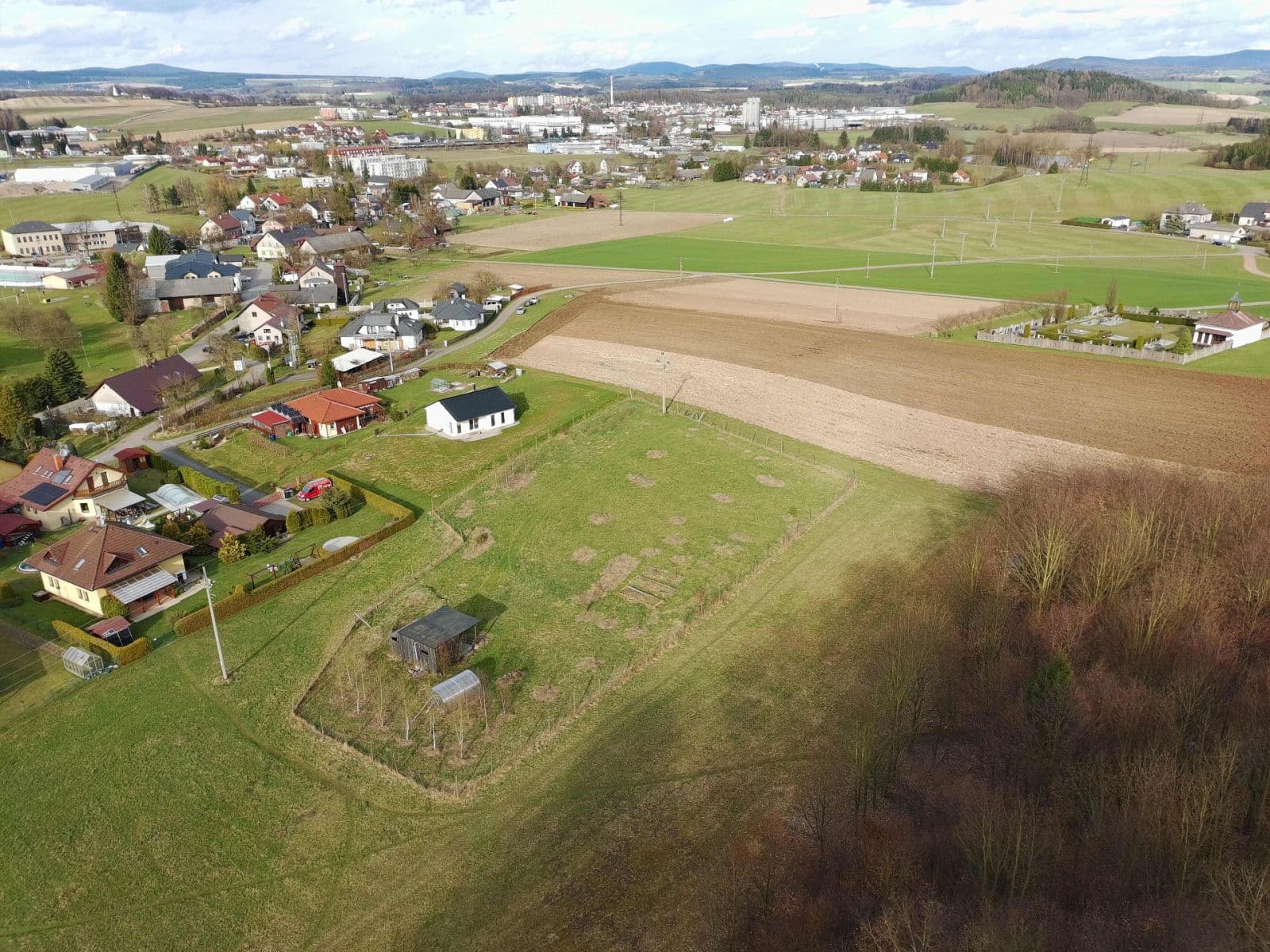 Predaj pozemku 3.224 m², Dlouhoňovice, Pardubický kraj Predaj pozemku 3.224 m², Dlouhoňovice, Pardubický kraj