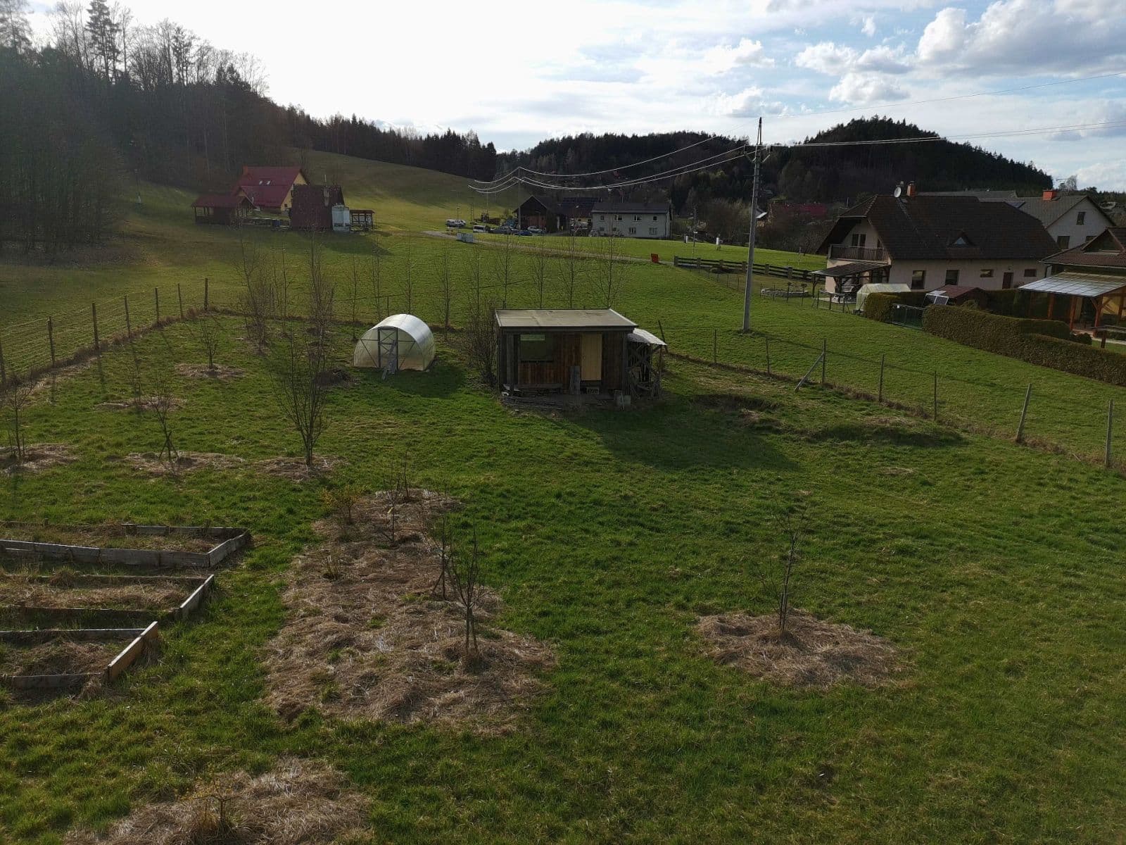 Predaj pozemku 3.224 m², Dlouhoňovice, Pardubický kraj Predaj pozemku 3.224 m², Dlouhoňovice, Pardubický kraj