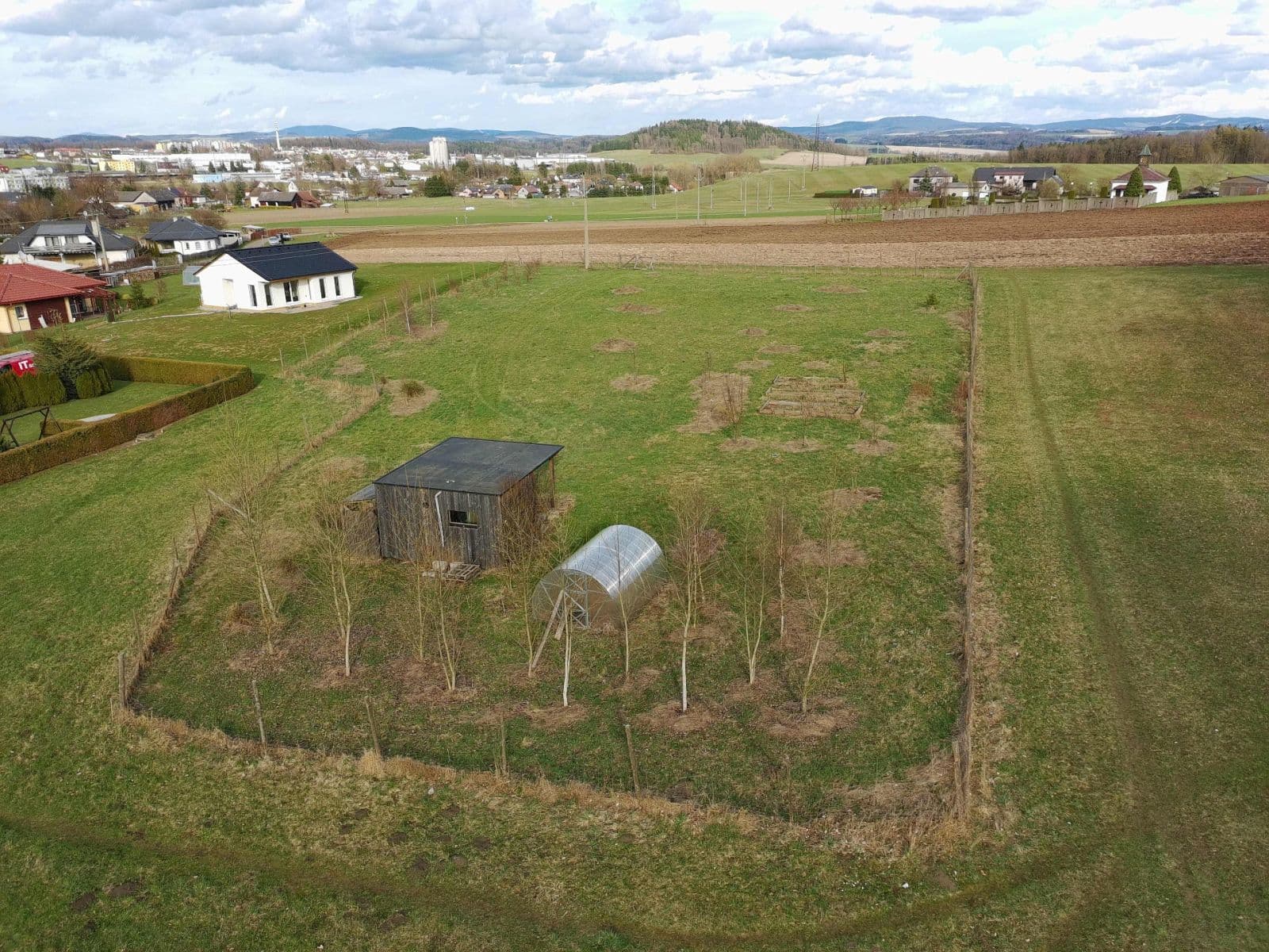 Predaj pozemku 3.224 m², Dlouhoňovice, Pardubický kraj Predaj pozemku 3.224 m², Dlouhoňovice, Pardubický kraj