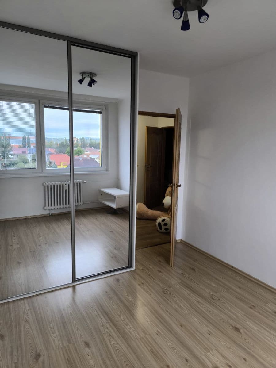 Prenájom bytu 3-izbový 67 m², Obchodní, Štětí, Ústecký kraj Prenájom bytu 3-izbový 67 m², Obchodní, Štětí, Ústecký kraj