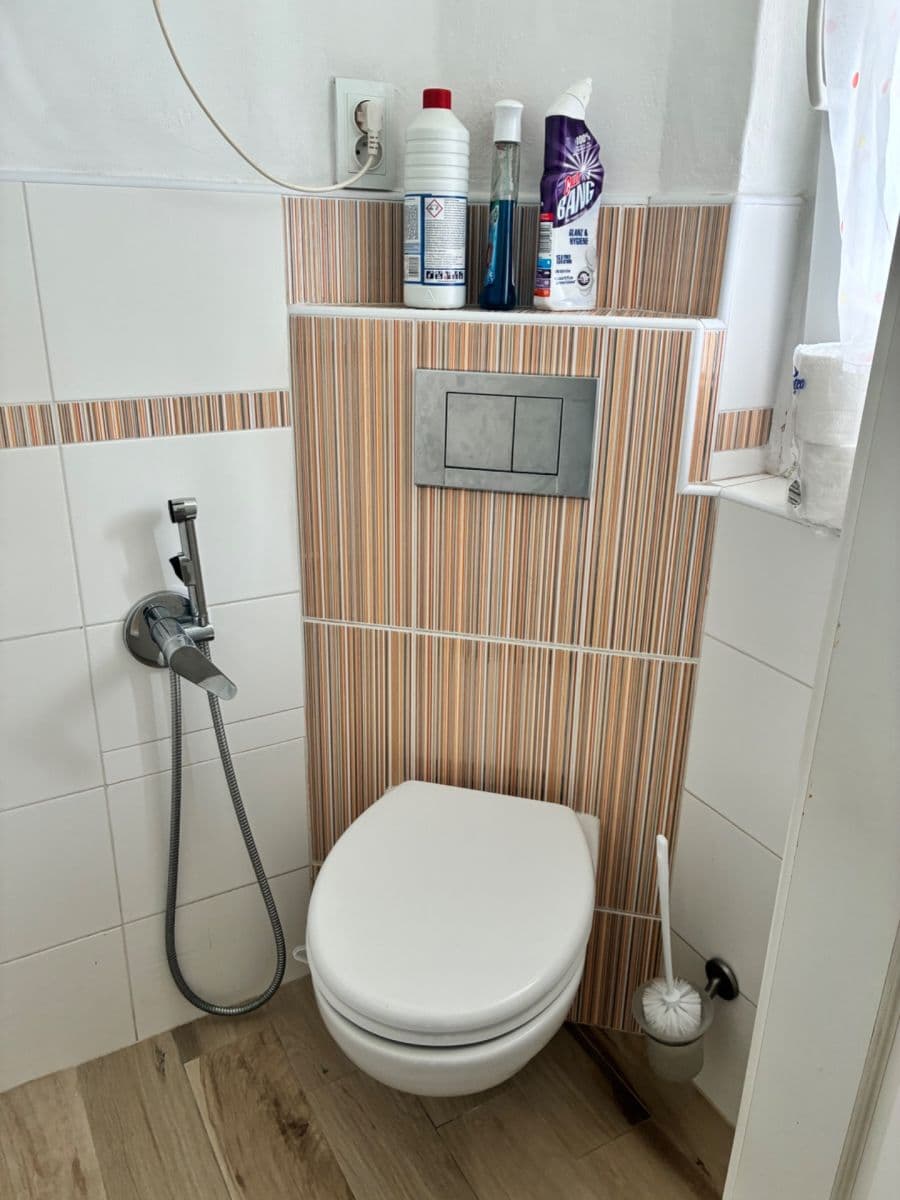 Prenájom bytu 2-izbový 50 m², Třístoličná, Praha, Praha Prenájom bytu 2-izbový 50 m², Třístoličná, Praha, Praha