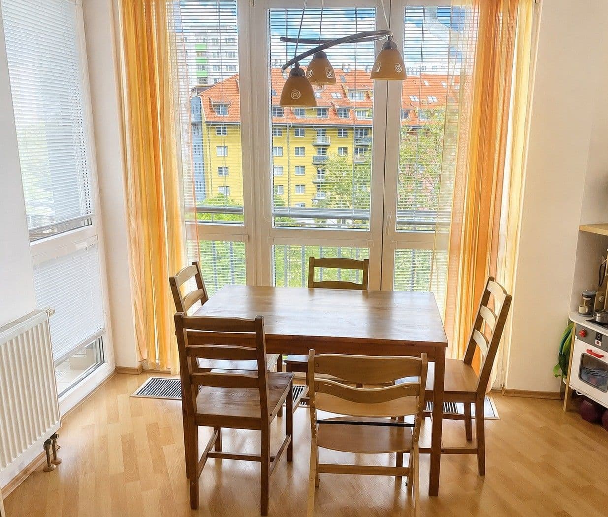 Predaj bytu 2-izbový 69 m², Rusovská cesta, Petržalka, Bratislavský kraj Predaj bytu 2-izbový 69 m², Rusovská cesta, Petržalka, Bratislavský kraj