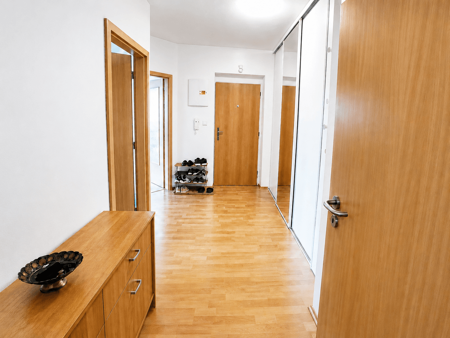 Predaj bytu 2-izbový 69 m², Rusovská cesta, Petržalka, Bratislavský kraj Predaj bytu 2-izbový 69 m², Rusovská cesta, Petržalka, Bratislavský kraj