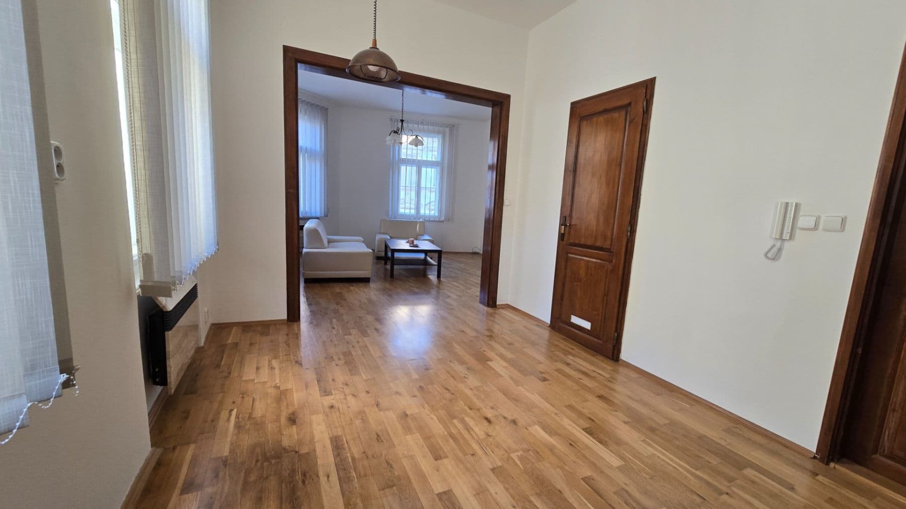 Prenájom bytu 3-izbový 67 m², Koubkova, Praha, Praha Prenájom bytu 3-izbový 67 m², Koubkova, Praha, Praha