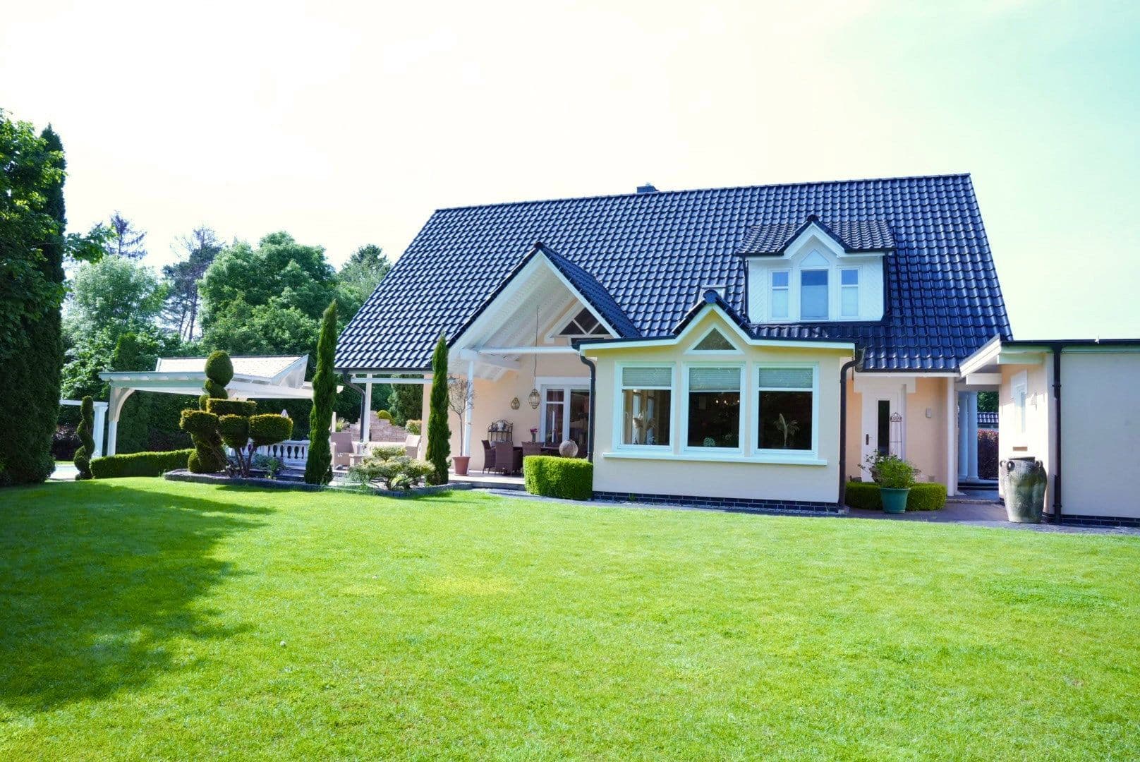 Predaj domu 200 m², pozemek 2.094 m², Lilienthal, Dolné Sasko Predaj domu 200 m², pozemek 2.094 m², Lilienthal, Dolné Sasko