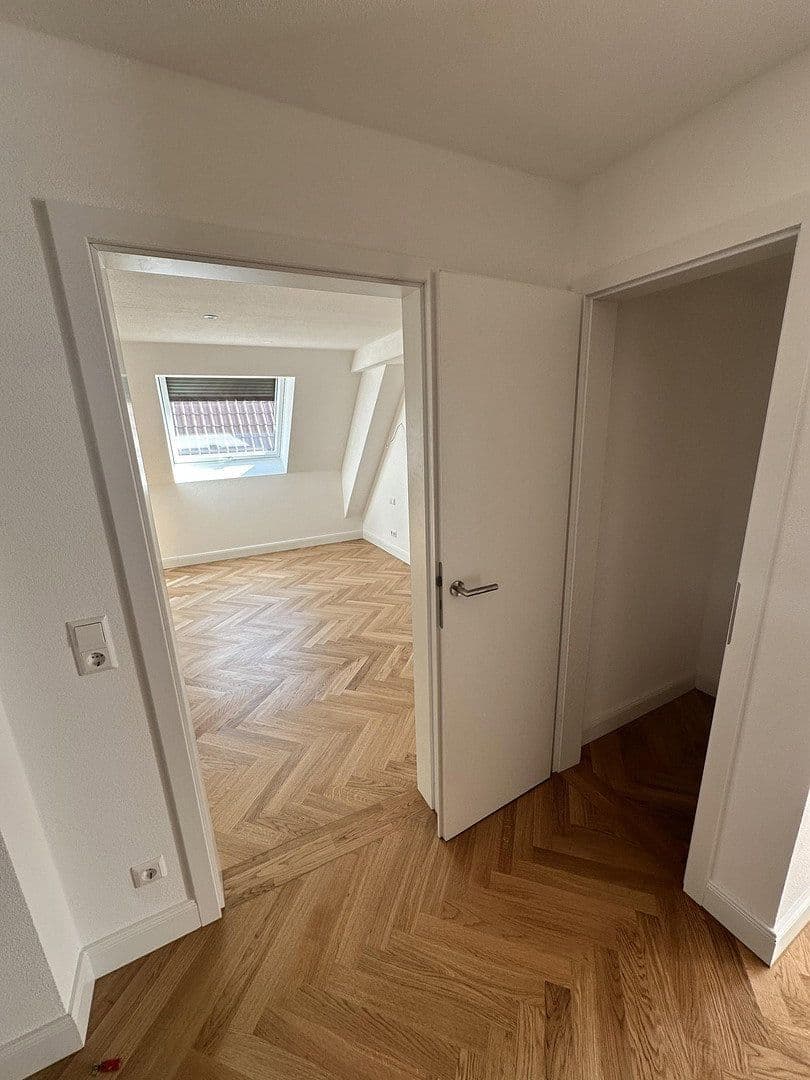 Prenájom bytu 1-izbový 75 m², Waldenbucherstraße 37, Aichtal, Bádensko-Wurttembersko Prenájom bytu 1-izbový 75 m², Waldenbucherstraße 37, Aichtal, Bádensko-Wurttembersko