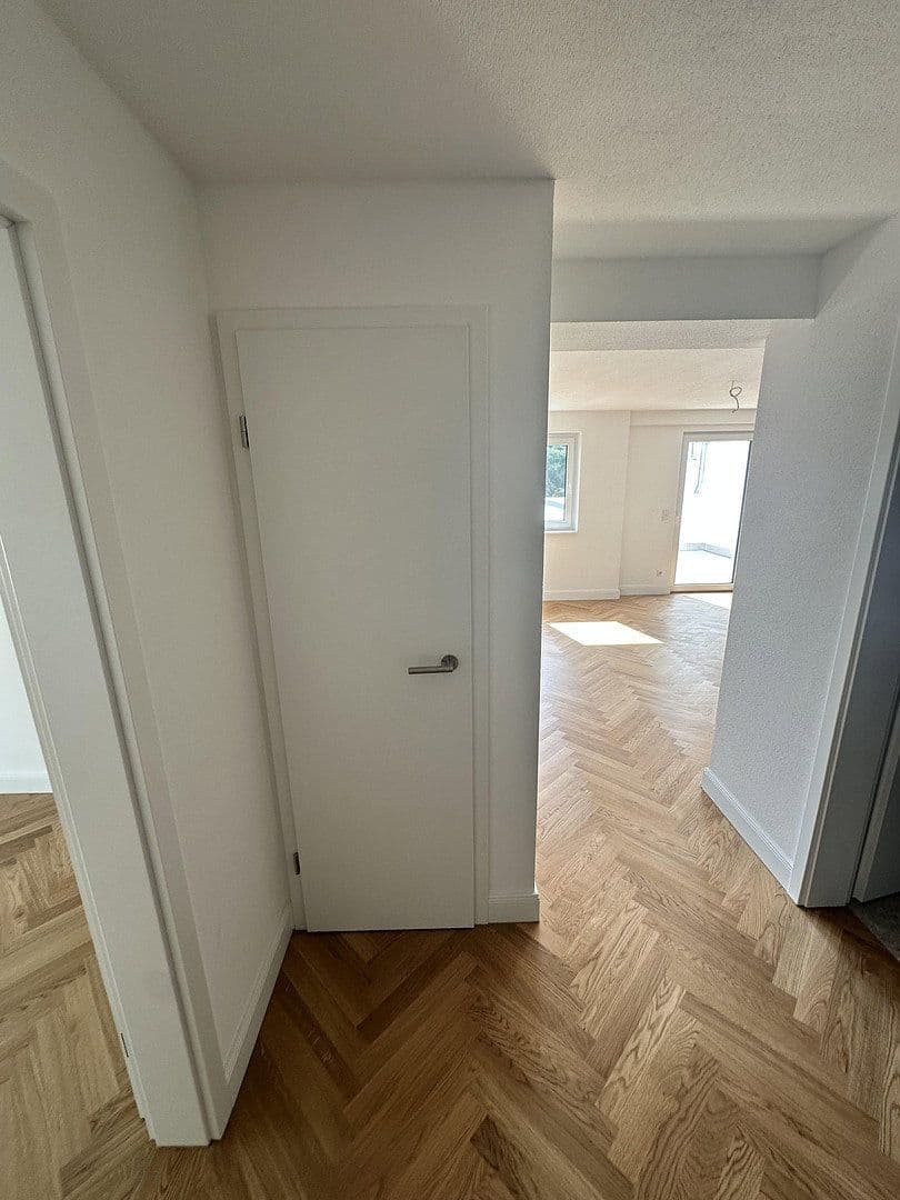Prenájom bytu 1-izbový 75 m², Waldenbucherstraße 37, Aichtal, Bádensko-Wurttembersko Prenájom bytu 1-izbový 75 m², Waldenbucherstraße 37, Aichtal, Bádensko-Wurttembersko