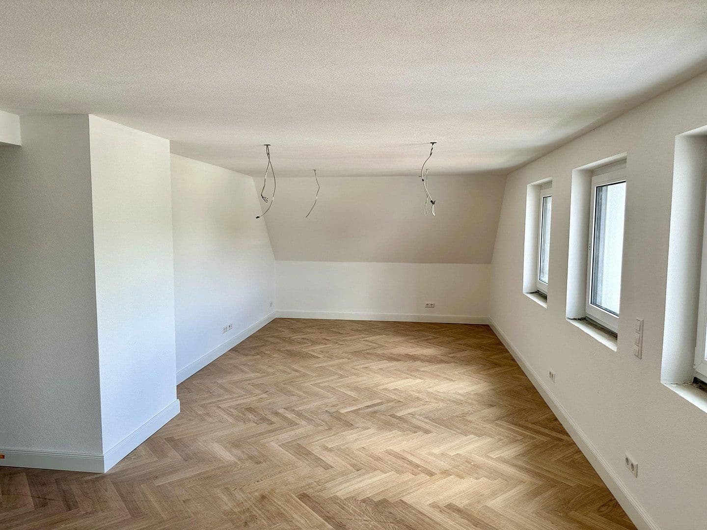 Prenájom bytu 1-izbový 75 m², Waldenbucherstraße 37, Aichtal, Bádensko-Wurttembersko Prenájom bytu 1-izbový 75 m², Waldenbucherstraße 37, Aichtal, Bádensko-Wurttembersko