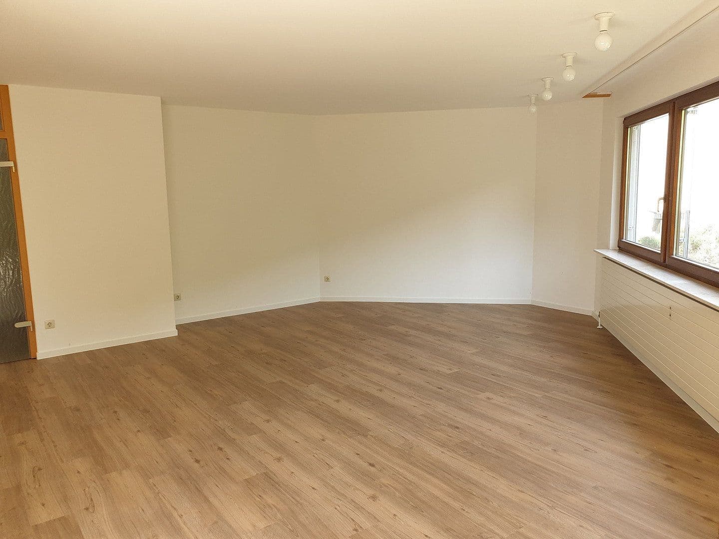 Prenájom bytu 3-izbový 115 m², Obertorstr. 7, Gerlingen, Bádensko-Wurttembersko Prenájom bytu 3-izbový 115 m², Obertorstr. 7, Gerlingen, Bádensko-Wurttembersko