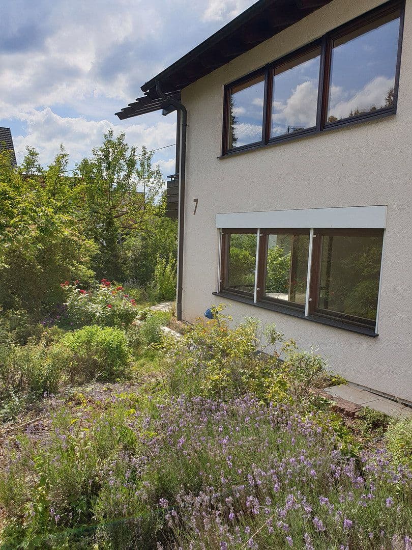 Prenájom bytu 3-izbový 115 m², Obertorstr. 7, Gerlingen, Bádensko-Wurttembersko Prenájom bytu 3-izbový 115 m², Obertorstr. 7, Gerlingen, Bádensko-Wurttembersko