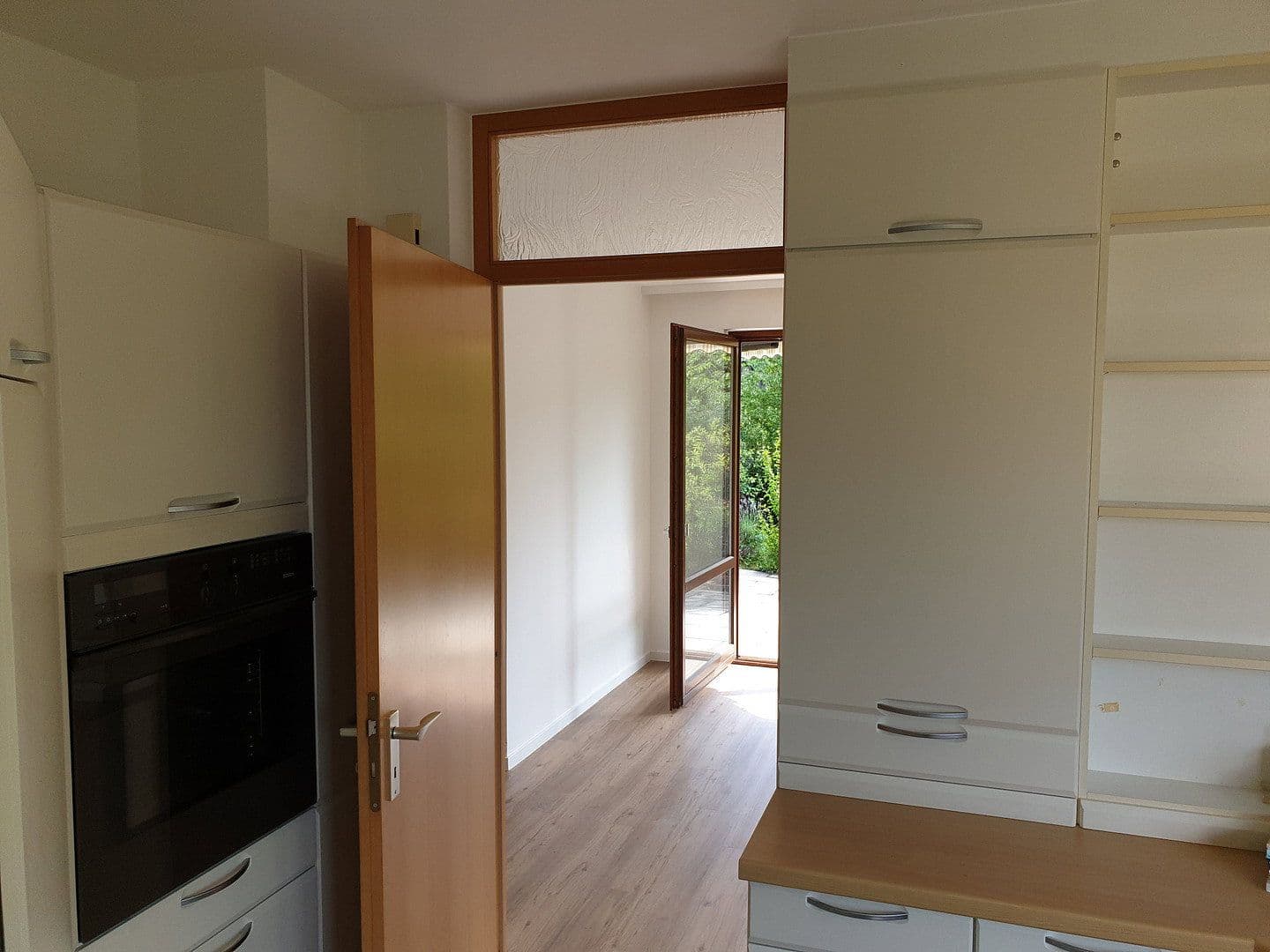 Prenájom bytu 3-izbový 115 m², Obertorstr. 7, Gerlingen, Bádensko-Wurttembersko Prenájom bytu 3-izbový 115 m², Obertorstr. 7, Gerlingen, Bádensko-Wurttembersko