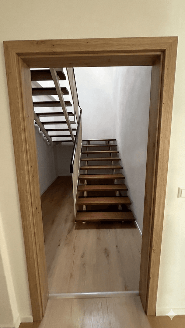 Prenájom bytu 4-izbový 130 m², Schlossberg 1, Sankt Goar, Porýnie-Falcko Prenájom bytu 4-izbový 130 m², Schlossberg 1, Sankt Goar, Porýnie-Falcko