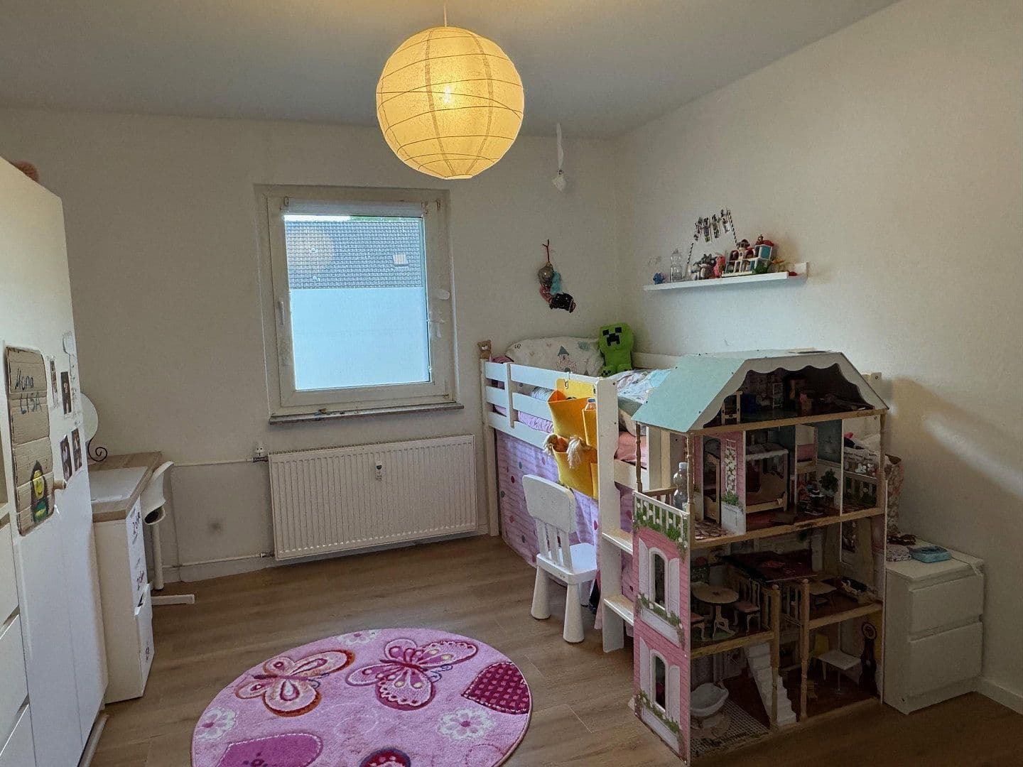 Prenájom bytu 3-izbový 52 m², Duisburg, Severné Porýnie - Westfálsko Prenájom bytu 3-izbový 52 m², Duisburg, Severné Porýnie - Westfálsko