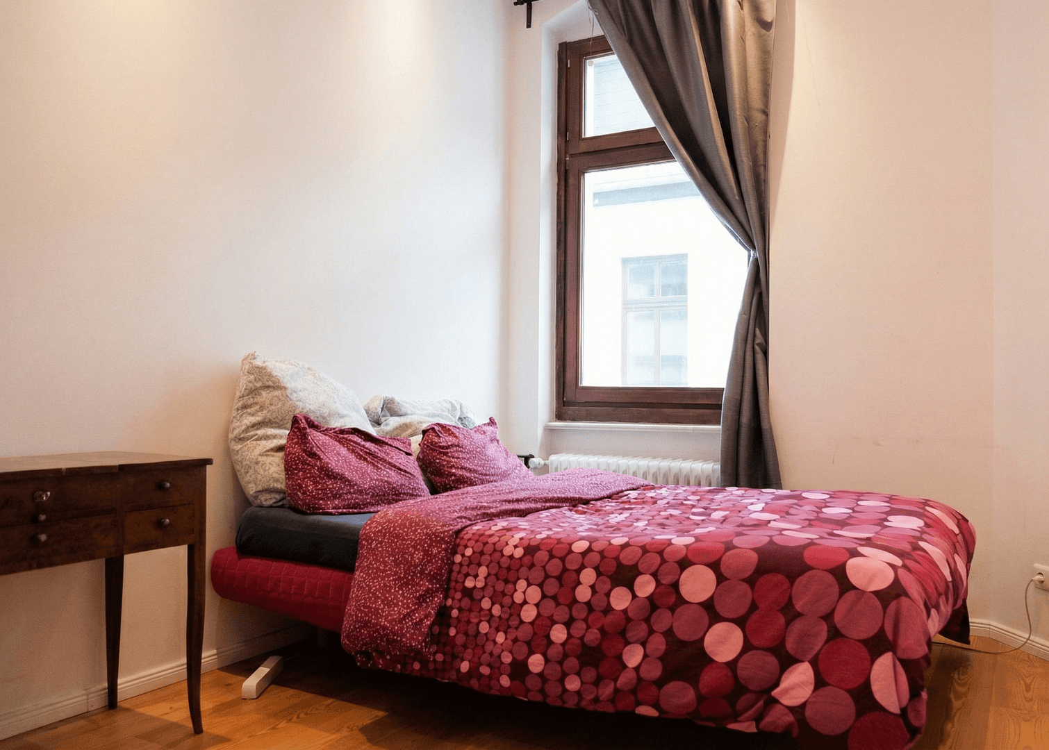 Predaj bytu 3-izbový 77 m², Berlin, Berlín Predaj bytu 3-izbový 77 m², Berlin, Berlín