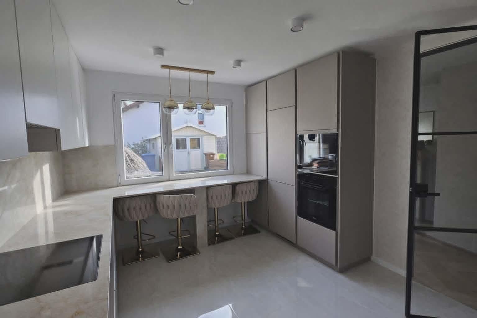 Predaj domu 143 m², pozemek 194 m², Unter dem Dorf 51, Bad Säckingen, Bádensko-Wurttembersko Predaj domu 143 m², pozemek 194 m², Unter dem Dorf 51, Bad Säckingen, Bádensko-Wurttembersko