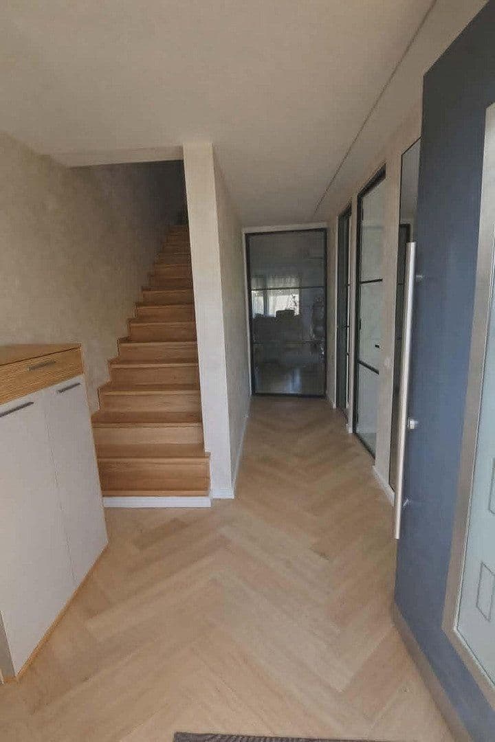 Predaj domu 143 m², pozemek 194 m², Unter dem Dorf 51, Bad Säckingen, Bádensko-Wurttembersko Predaj domu 143 m², pozemek 194 m², Unter dem Dorf 51, Bad Säckingen, Bádensko-Wurttembersko