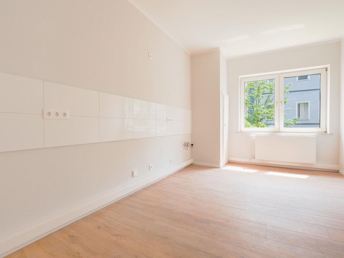 Prenájom bytu 2-izbový 65 m², Siemensstraße 52, Düsseldorf, Severné Porýnie - Westfálsko Prenájom bytu 2-izbový 65 m², Siemensstraße 52, Düsseldorf, Severné Porýnie - Westfálsko
