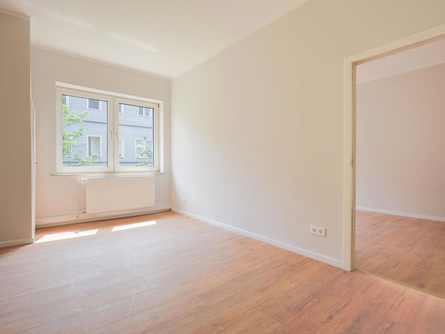 Prenájom bytu 2-izbový 65 m², Siemensstraße 52, Düsseldorf, Severné Porýnie - Westfálsko Prenájom bytu 2-izbový 65 m², Siemensstraße 52, Düsseldorf, Severné Porýnie - Westfálsko