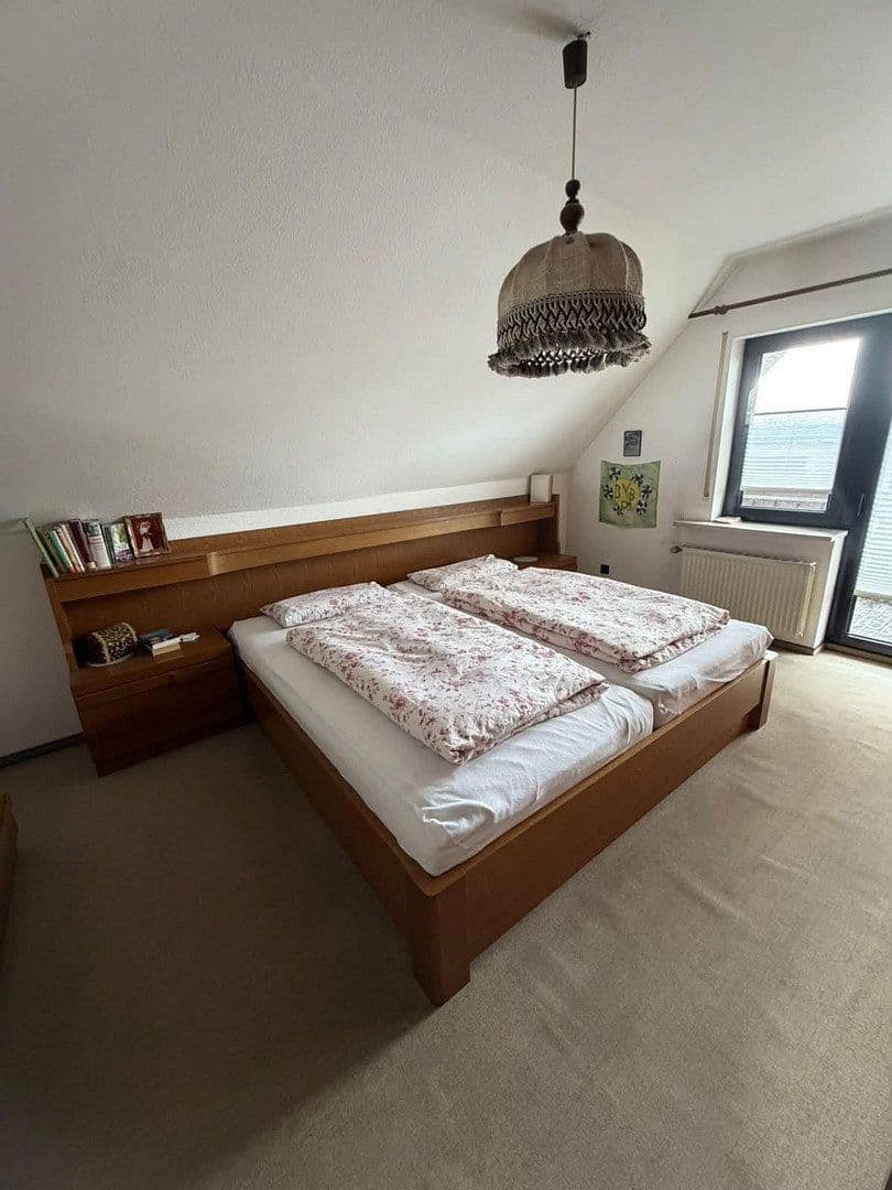 Predaj domu 161 m², pozemek 669 m², Ringstraße 83, Weitersburg, Porýnie-Falcko Predaj domu 161 m², pozemek 669 m², Ringstraße 83, Weitersburg, Porýnie-Falcko