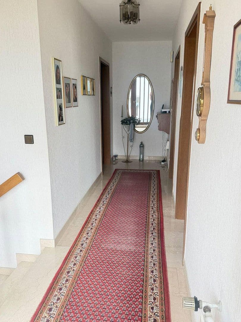 Predaj domu 161 m², pozemek 669 m², Ringstraße 83, Weitersburg, Porýnie-Falcko Predaj domu 161 m², pozemek 669 m², Ringstraße 83, Weitersburg, Porýnie-Falcko