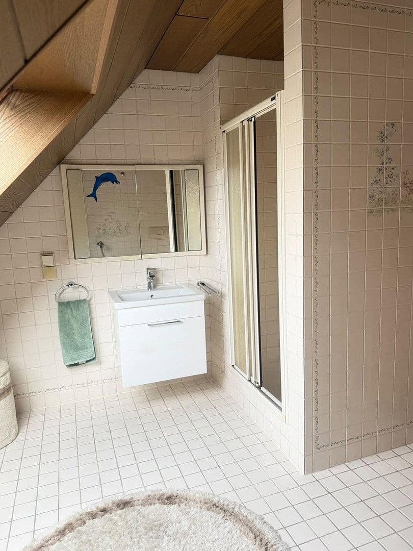 Predaj domu 161 m², pozemek 669 m², Ringstraße 83, Weitersburg, Porýnie-Falcko Predaj domu 161 m², pozemek 669 m², Ringstraße 83, Weitersburg, Porýnie-Falcko