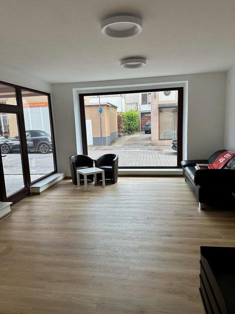 Prenájom kancelárie 49 m², Bachstrasse 55, Bendorf, Porýnie-Falcko Prenájom kancelárie 49 m², Bachstrasse 55, Bendorf, Porýnie-Falcko