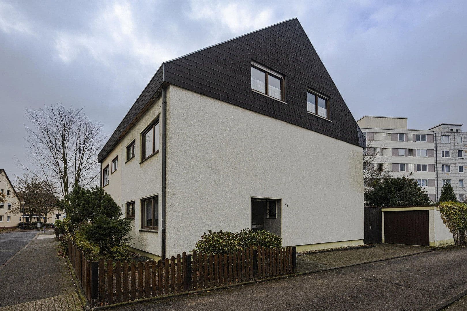 Predaj domu 163 m², pozemek 205 m², Im Burgfeld 16, Leververkusen, Severné Porýnie - Westfálsko Predaj domu 163 m², pozemek 205 m², Im Burgfeld 16, Leververkusen, Severné Porýnie - Westfálsko
