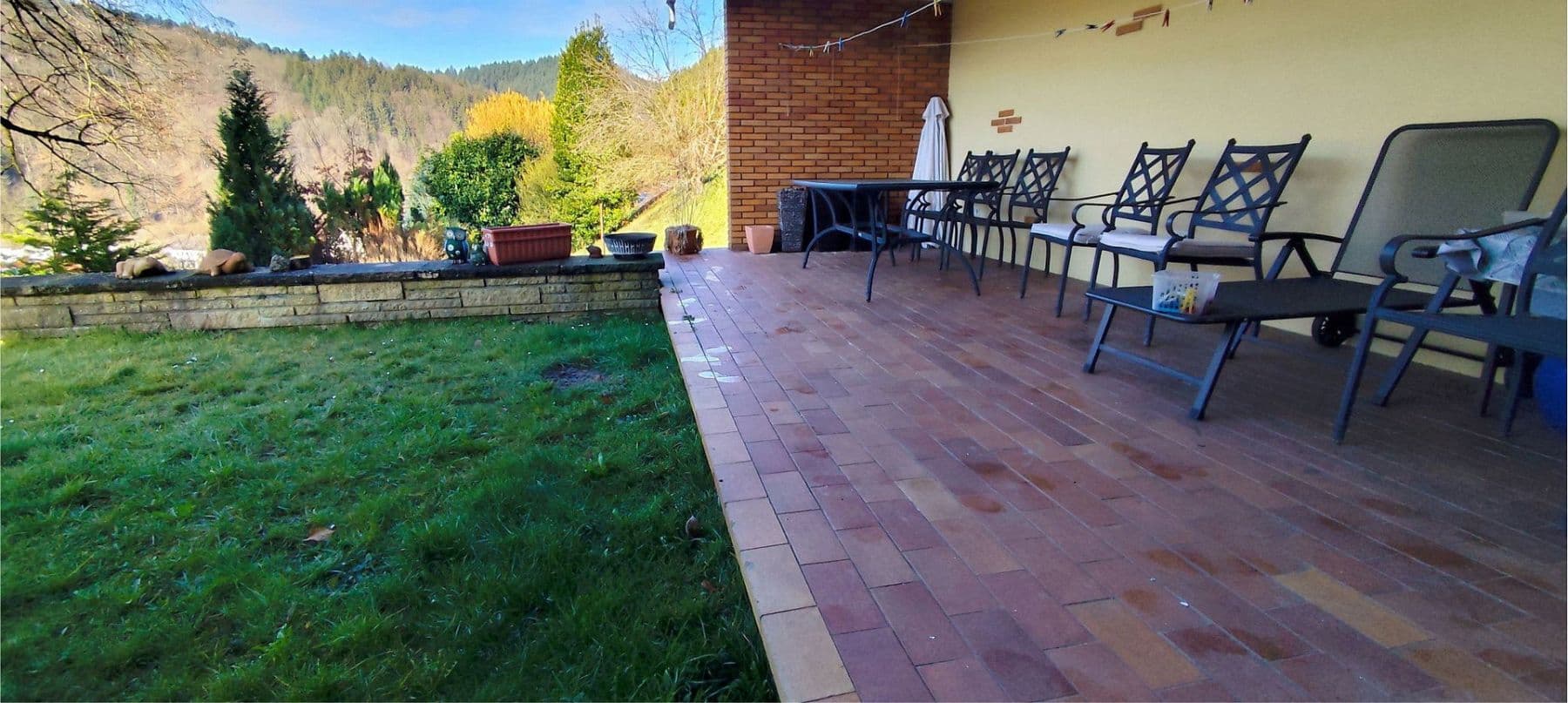 Predaj domu 200 m², pozemek 800 m², Jahnstraße 17, Oppenau, Bádensko-Wurttembersko Predaj domu 200 m², pozemek 800 m², Jahnstraße 17, Oppenau, Bádensko-Wurttembersko