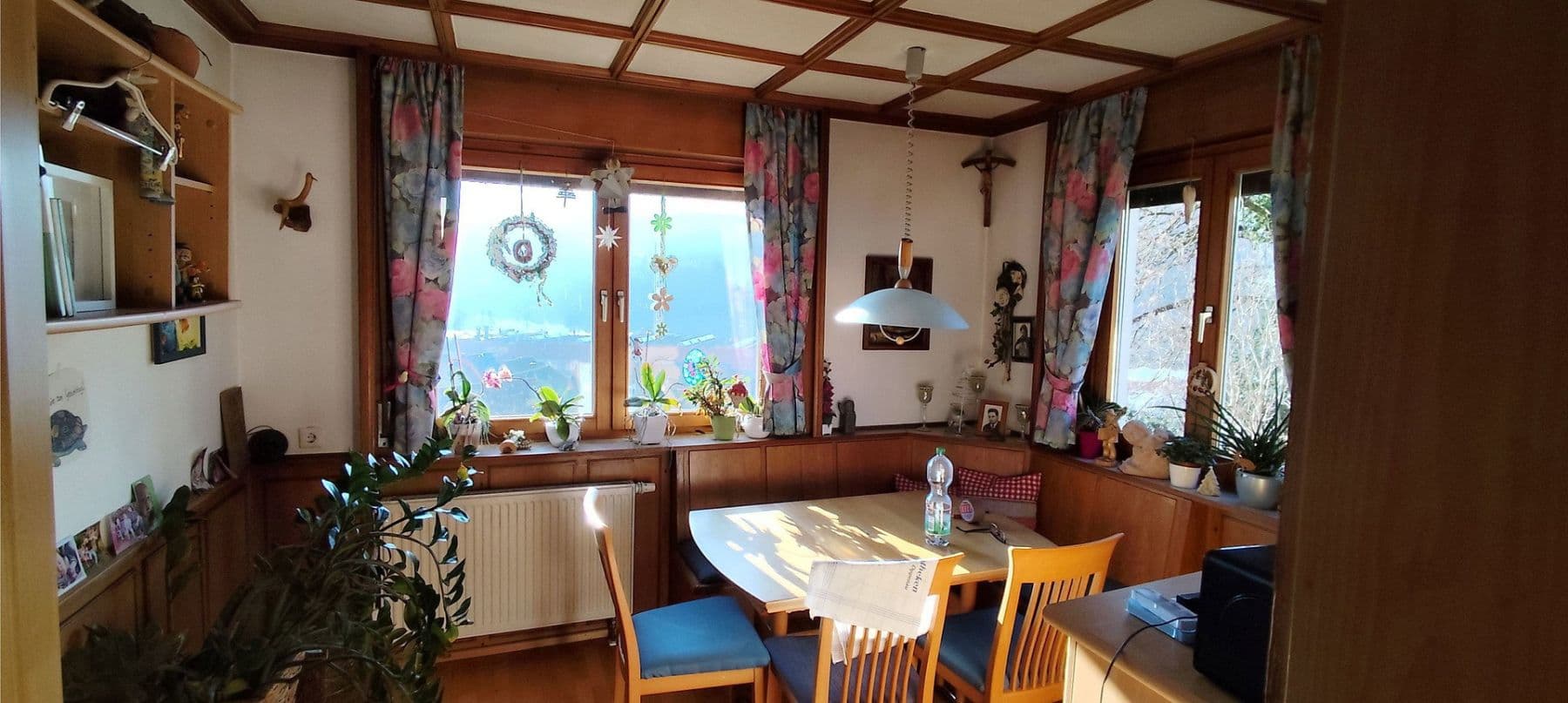 Predaj domu 200 m², pozemek 800 m², Jahnstraße 17, Oppenau, Bádensko-Wurttembersko Predaj domu 200 m², pozemek 800 m², Jahnstraße 17, Oppenau, Bádensko-Wurttembersko
