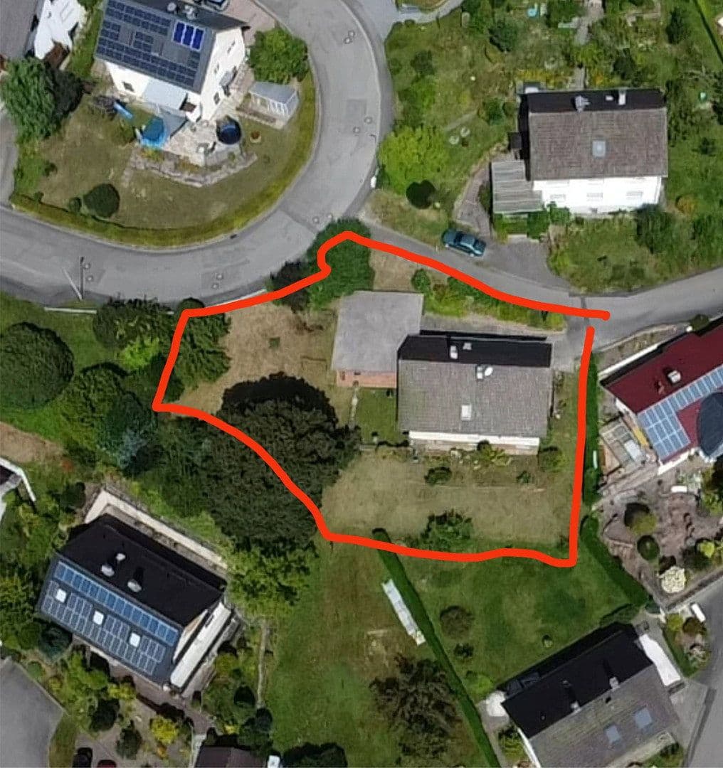 Predaj domu 200 m², pozemek 800 m², Jahnstraße 17, Oppenau, Bádensko-Wurttembersko Predaj domu 200 m², pozemek 800 m², Jahnstraße 17, Oppenau, Bádensko-Wurttembersko