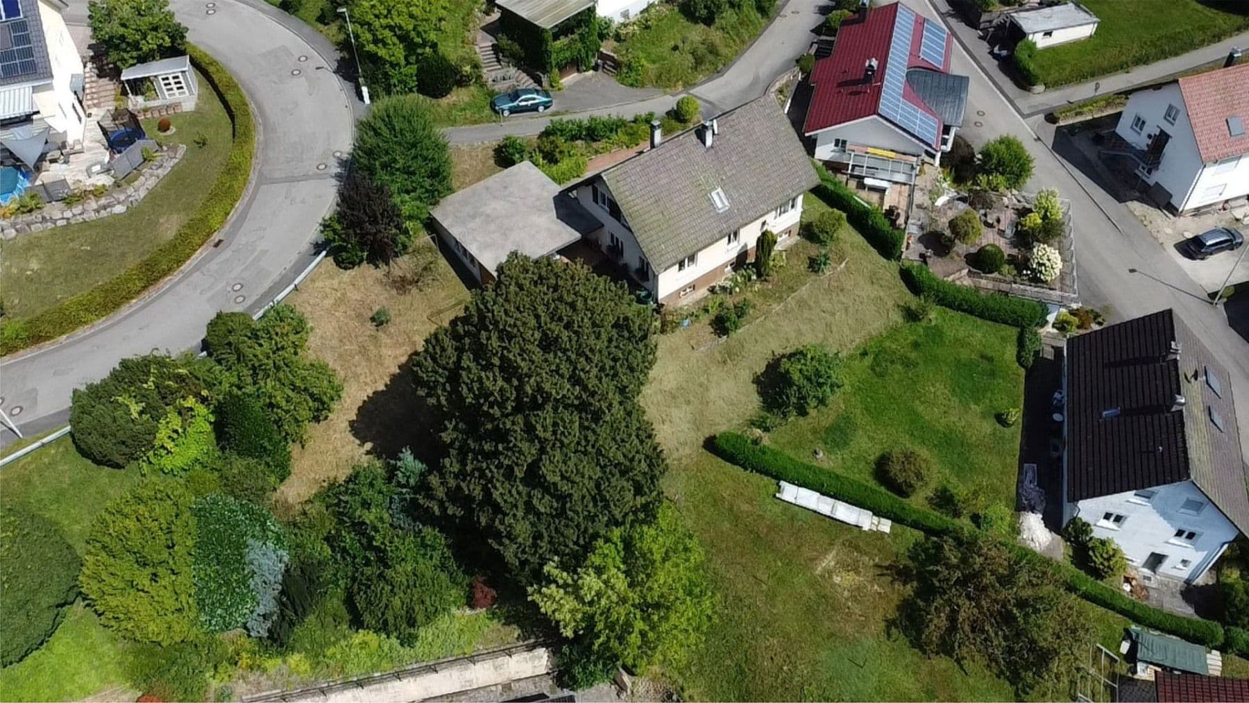 Predaj domu 200 m², pozemek 800 m², Jahnstraße 17, Oppenau, Bádensko-Wurttembersko Predaj domu 200 m², pozemek 800 m², Jahnstraße 17, Oppenau, Bádensko-Wurttembersko