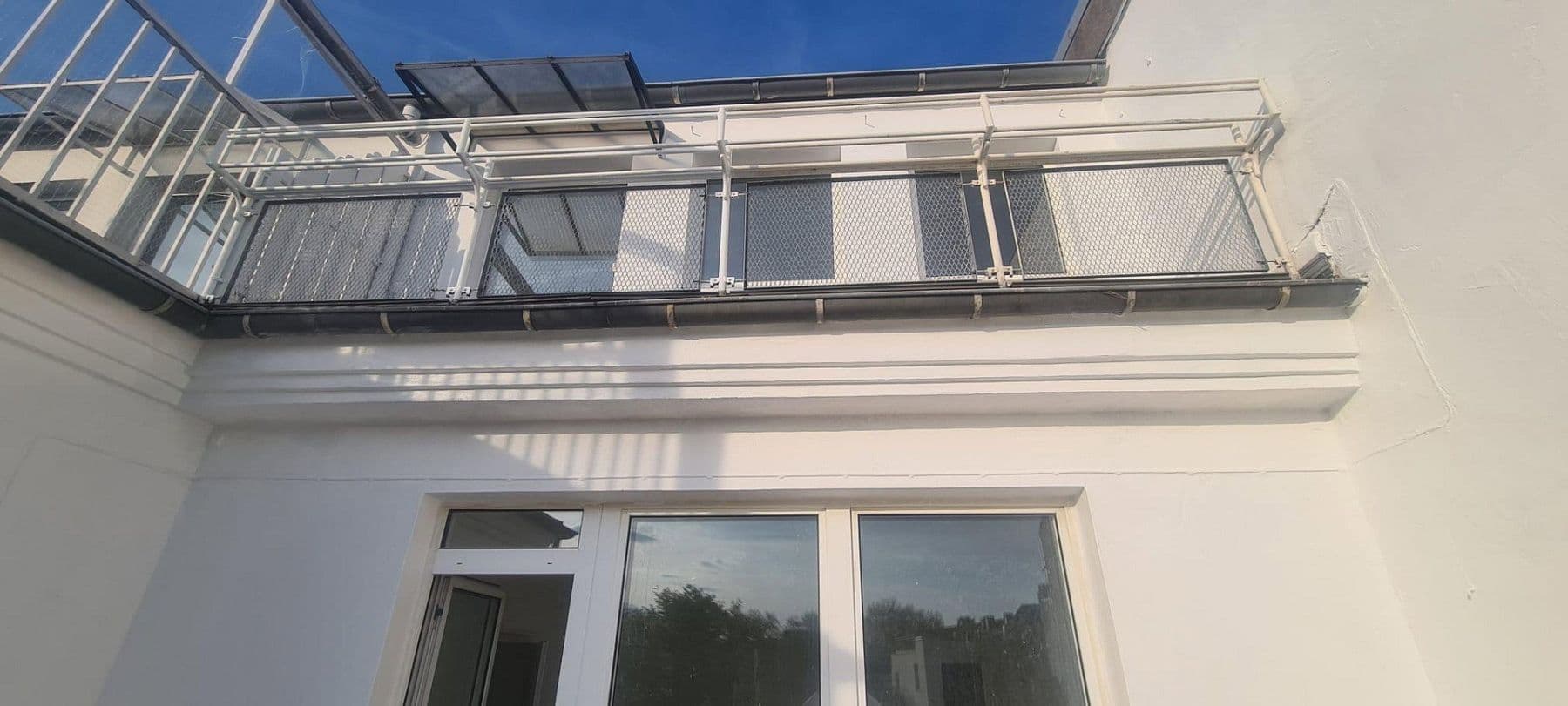 Prenájom bytu 6-izbový 196 m², Düsseldorf, Severné Porýnie - Westfálsko Prenájom bytu 6-izbový 196 m², Düsseldorf, Severné Porýnie - Westfálsko