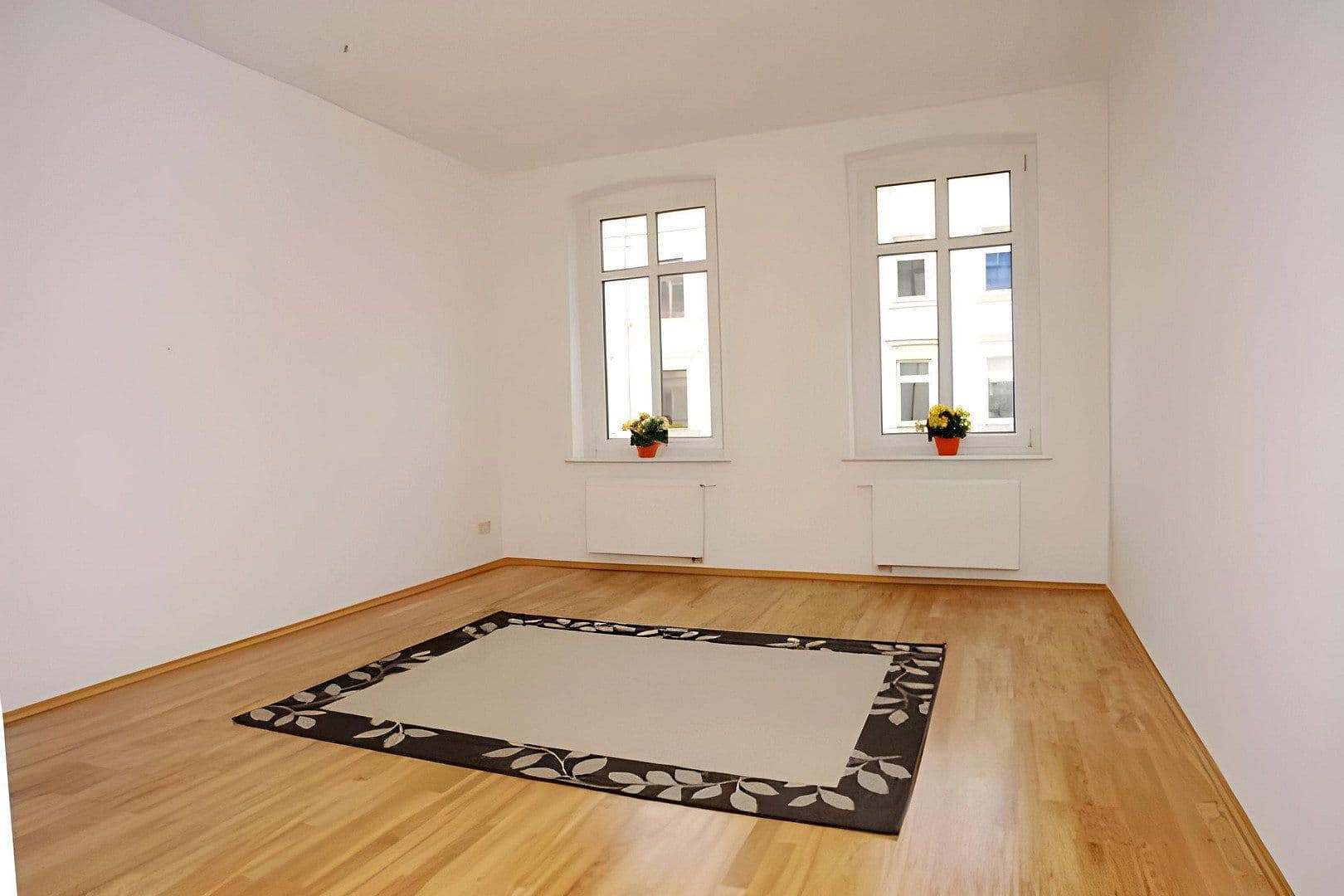 Prenájom bytu 3-izbový 75 m², Reginenstr. 18, Leipzig, Sasko Prenájom bytu 3-izbový 75 m², Reginenstr. 18, Leipzig, Sasko
