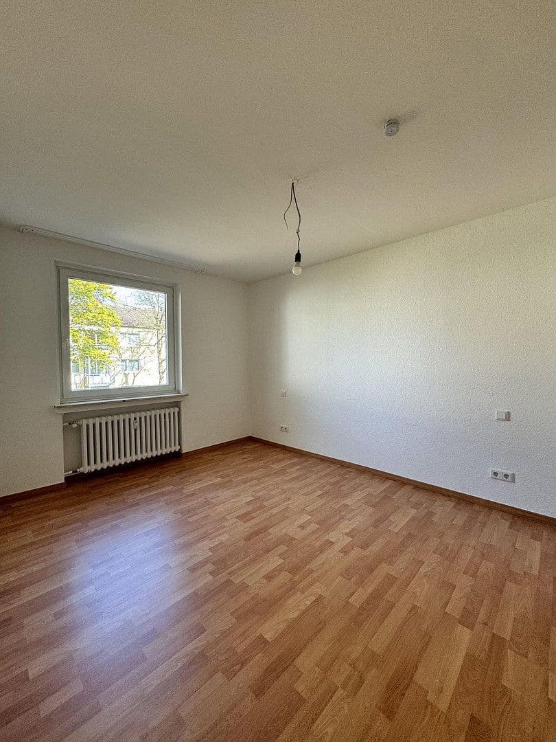Prenájom bytu 3-izbový 82 m², Paracelsusstraße 7, Bonn, Severné Porýnie - Westfálsko Prenájom bytu 3-izbový 82 m², Paracelsusstraße 7, Bonn, Severné Porýnie - Westfálsko