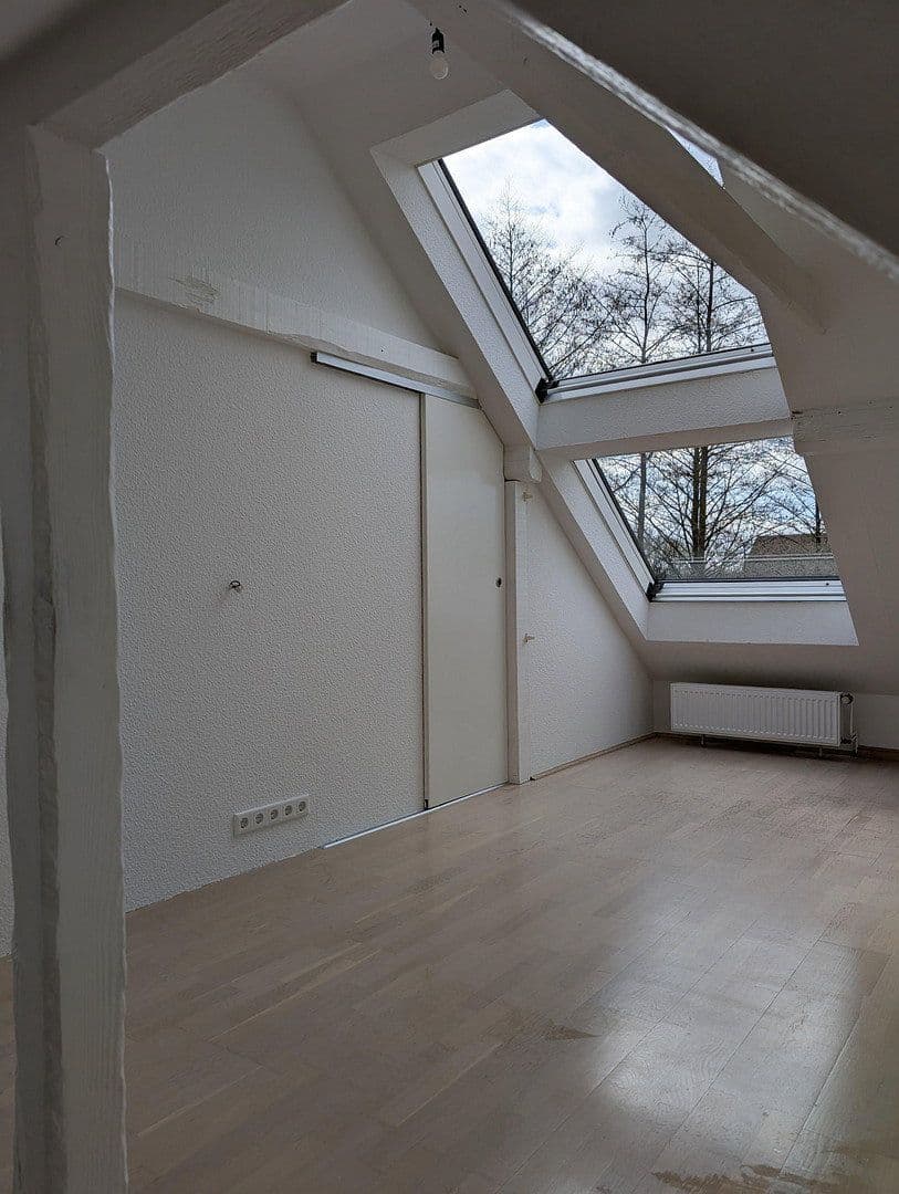 Prenájom bytu 2-izbový 120 m², Wuppertal, Severné Porýnie - Westfálsko Prenájom bytu 2-izbový 120 m², Wuppertal, Severné Porýnie - Westfálsko